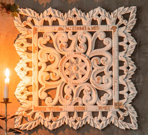 Square Wall Decor with Scalloped Border A600