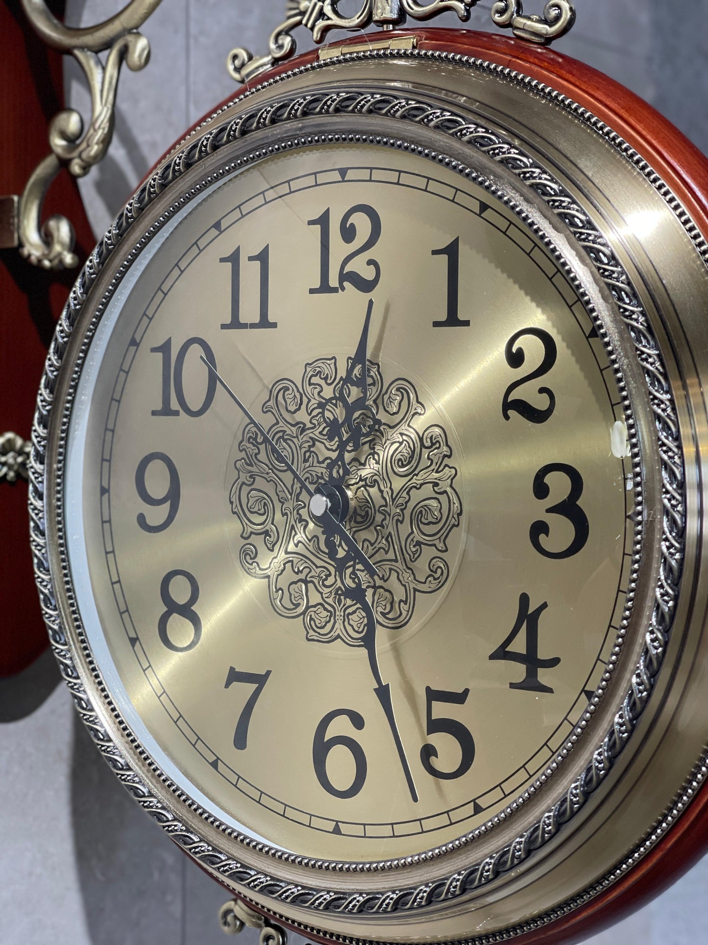Double Side Wall Clock 760