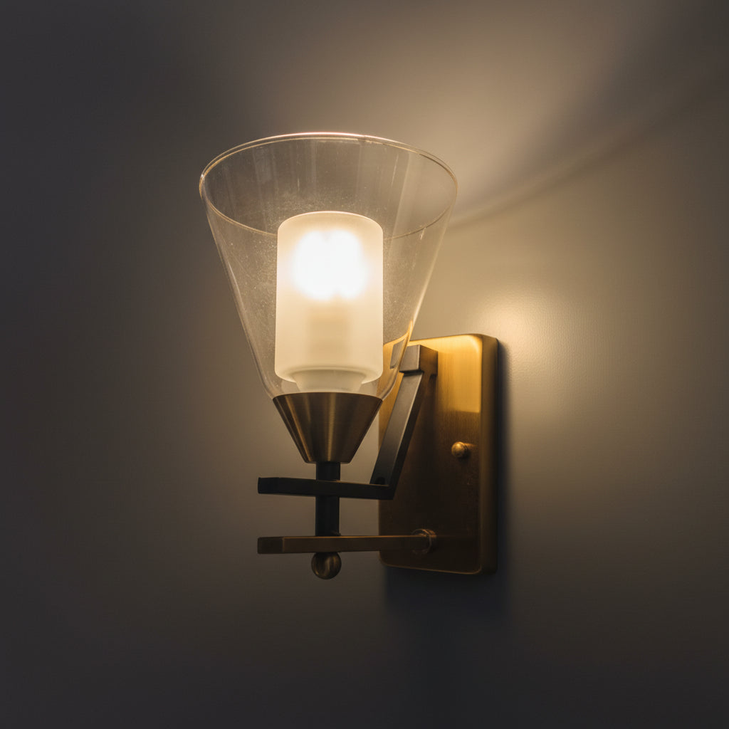 Modern Glass Wall Sconce with Brass Finish 9625-1w