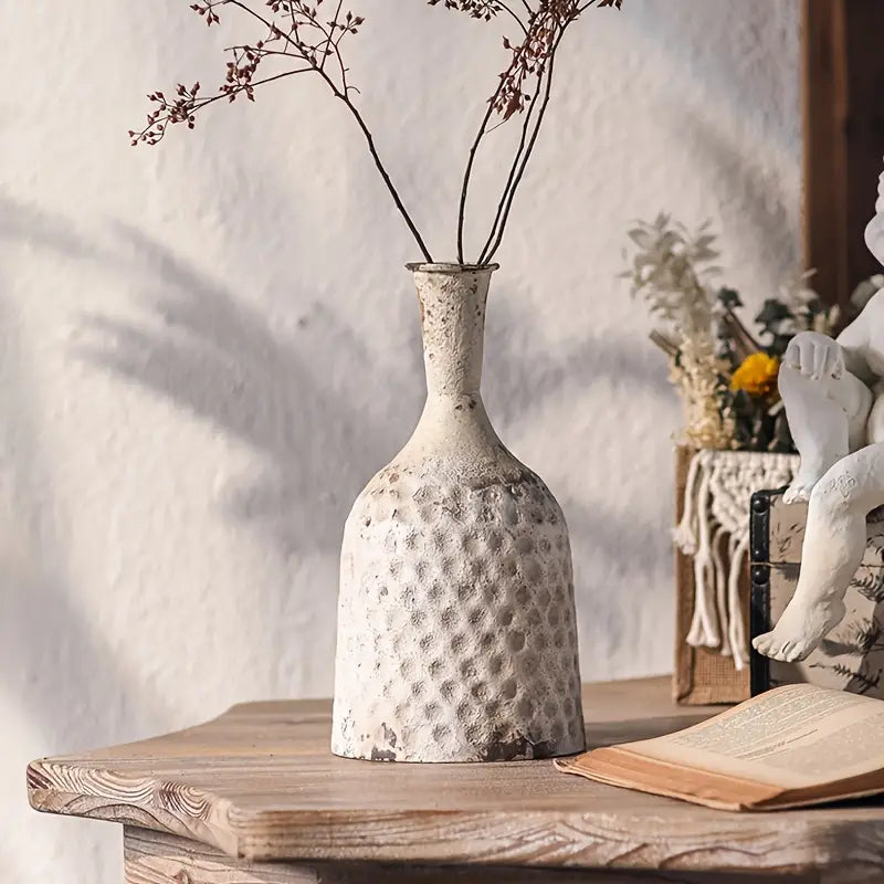 Vintage Vase A2899