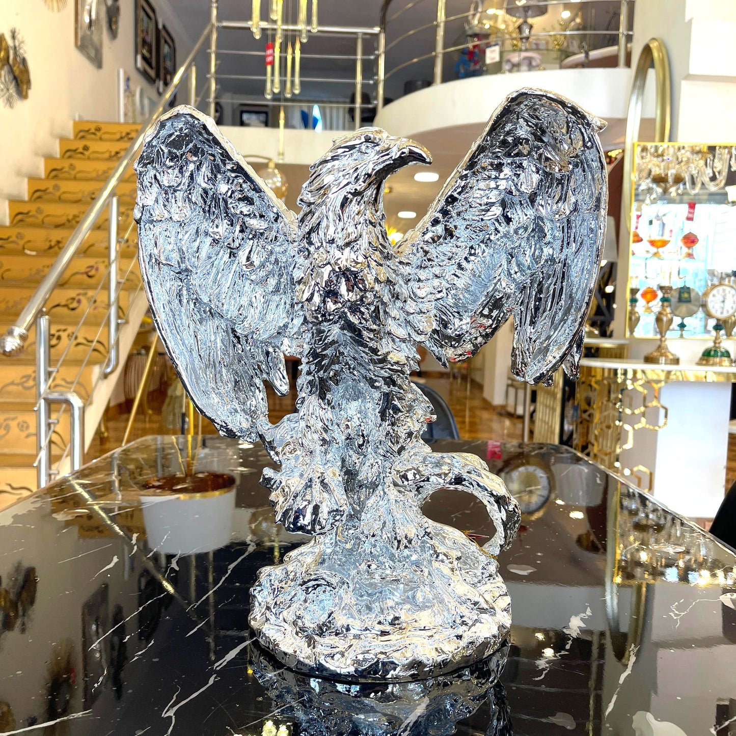 Resin Eagle Sculpture A237-2