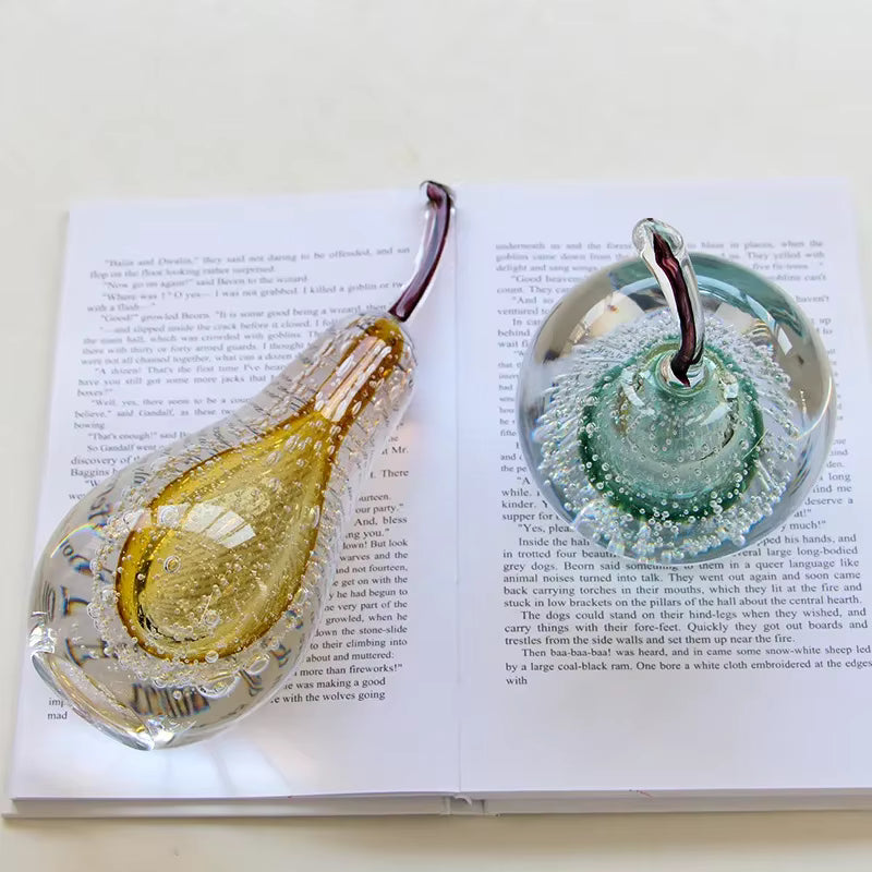 Pear & Apple Sculpture Li26/54, Li26/55