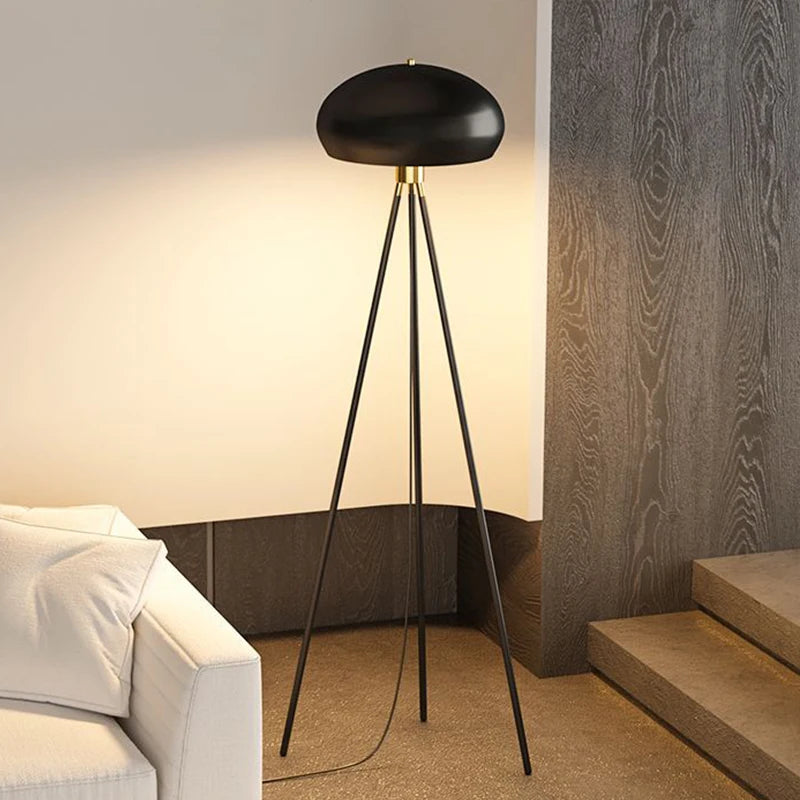 Metal Tripod Floor Lamp L109099