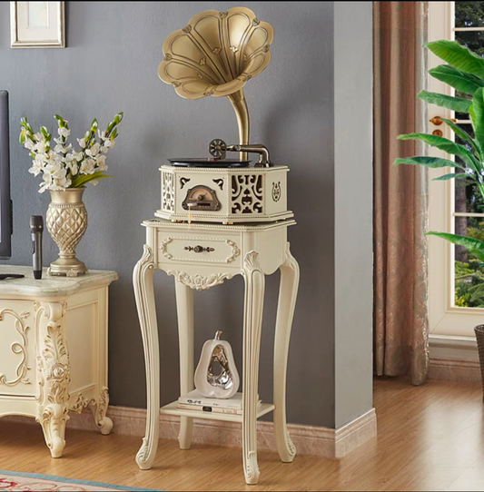Vintage gramophone record player 1803 WH
