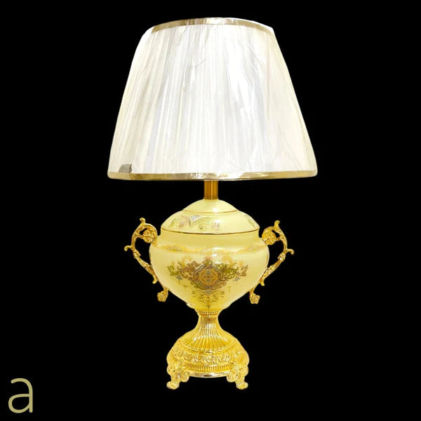 Classic Gold Table Lamp gg9